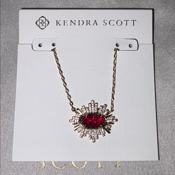 Small starburst necklace - Picture 2 of 3